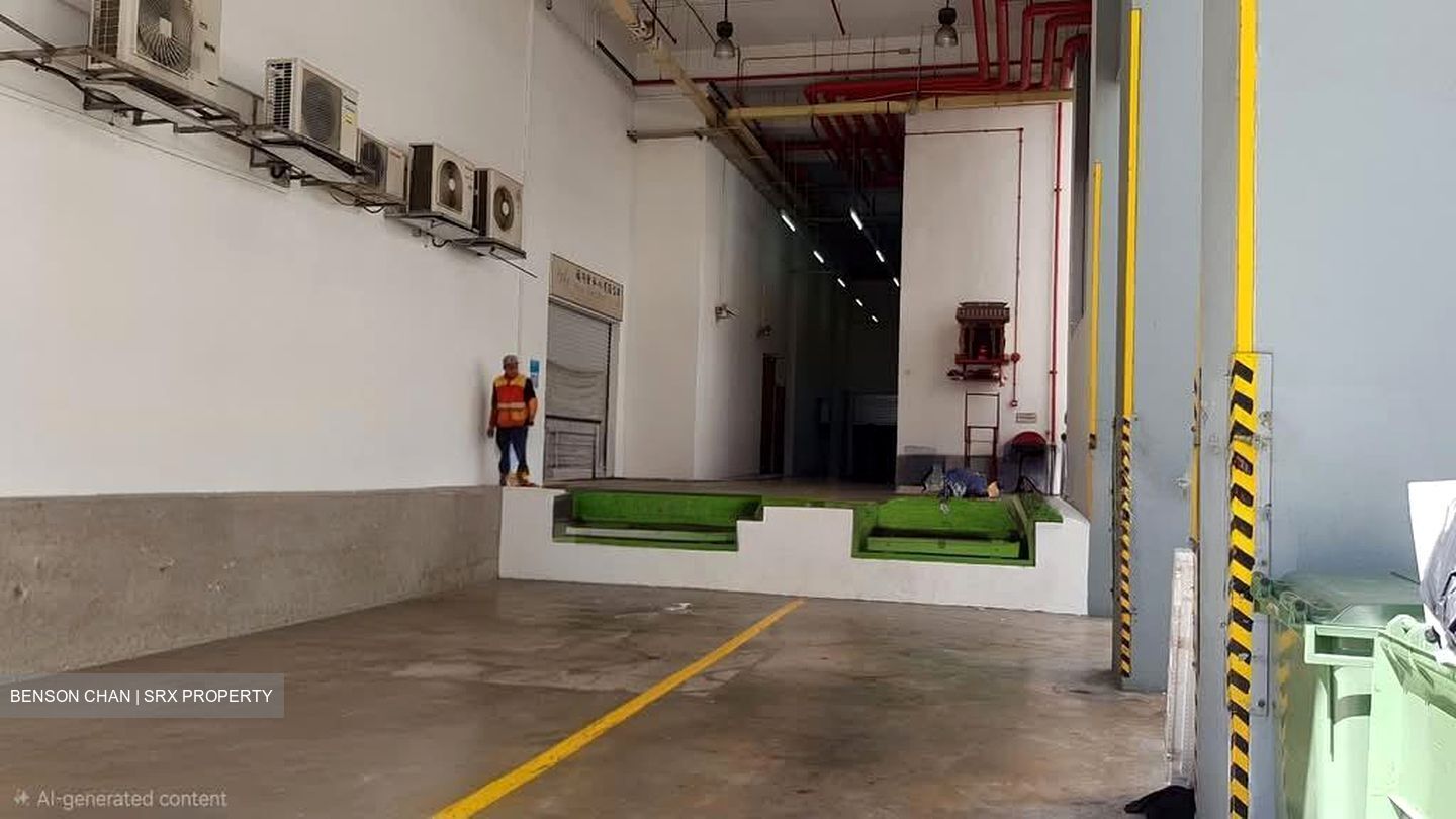 Syh Logistics Building (D13), Warehouse #589175021